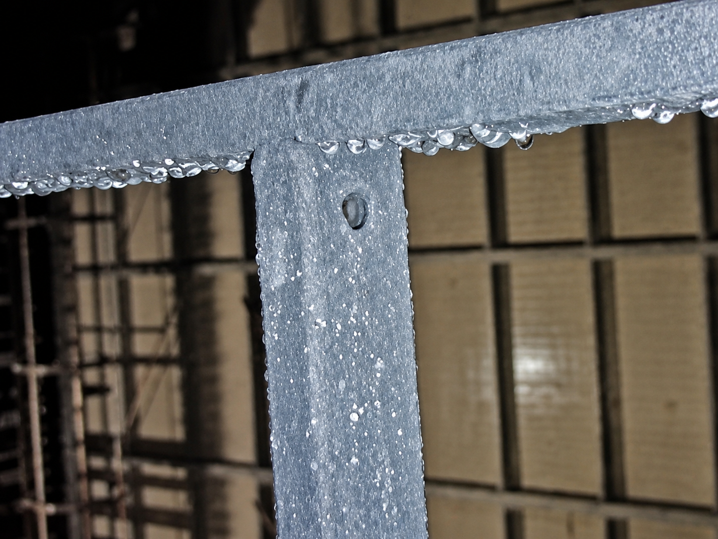 Guide rail within the Presbeton production environment